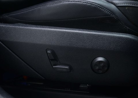 Mercedes-Benz GLC 2.0 GLC 300 AMG Line MHEV 4Matic A 4WD 5dr 42