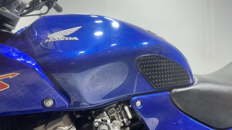 Honda CB 2001 31K LONG MOT EXCELLENT COMMUTER 600CC A2 6