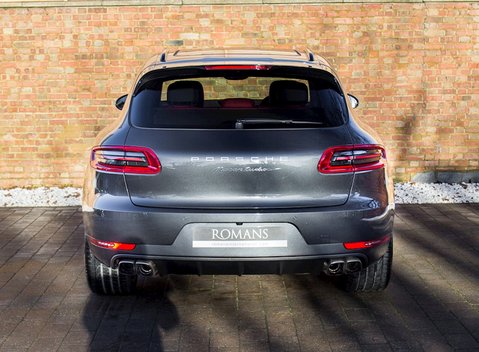 Porsche Macan Turbo 5