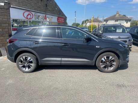 Vauxhall Grandland X SPORT NAV S/S 8
