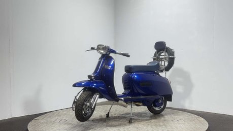 Lambretta GP 1984 RESTORED EXCELLENT CONDITION RUNS / RIDES GREAT CLASSIC 2T 5