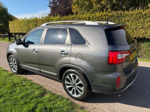 Kia Sorento 2.2 CRDi KX-4 Auto AWD Euro 5 5dr 3