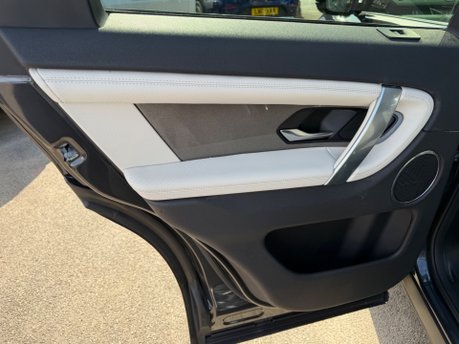Land Rover Discovery Sport 1.5 P300e 12.2kWh R-Dynamic S 5dr Petrol Plug-in Hybrid 4WD Euro 6 (309 ps) 46