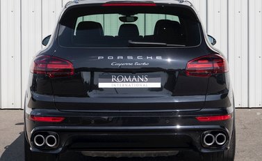 Porsche Cayenne Turbo 5