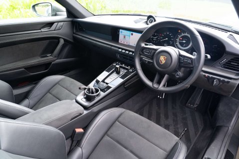Porsche 911 Carrera GTS PDK 10