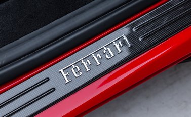 Ferrari F8 Spider 33