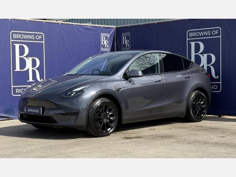 Tesla Model Y SUV 5dr Electric Auto RWD (346 ps) 9