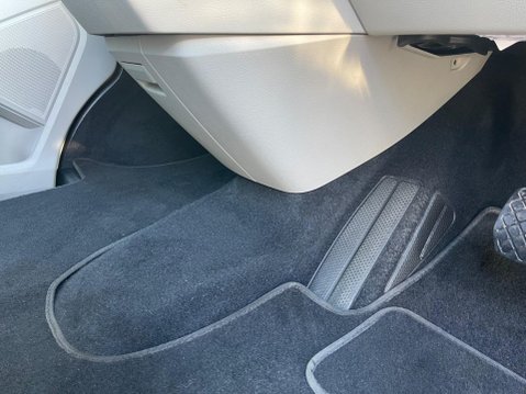 Volkswagen Transporter 2.0 TDI T32 BlueMotion Tech Highline Crew Van DSG FWD SWB Euro 6 (s/s) 5dr 41