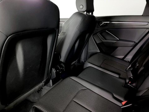 Audi Q3 1.5 TFSI CoD 35 Black Edition SUV 5dr Petrol S Tronic Euro 6 (s/s) (150 ps) 20