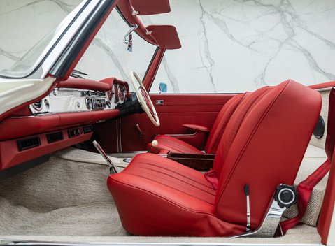 Mercedes-Benz 280 SL W113 Pagoda 18