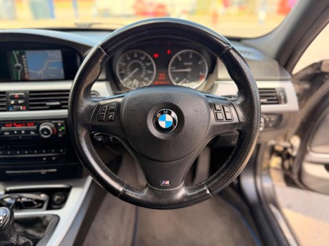 BMW 3 Series 2.0 320d Sport Plus Edition Touring Euro 5 (s/s) 5dr 15