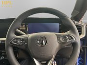 Vauxhall Mokka Electric 54kWh Ultimate SUV 5dr Electric Auto (Long Range) (156 ps) Air Con - Blueto 13