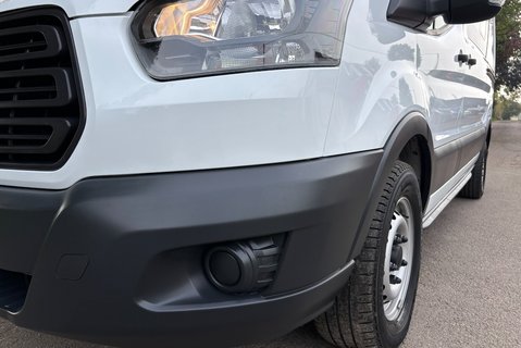 Ford Transit 350 L3 H3 130 ps Double Cab in Van - Air Con / Sat Nav 24