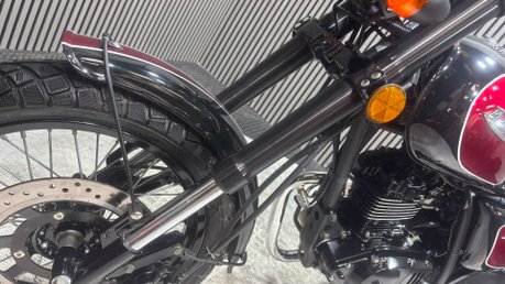 Bullit Hunt 2020 ONLY 1K MODERN 125CC RETRO BIKE CAFE RACER LEARNER 20