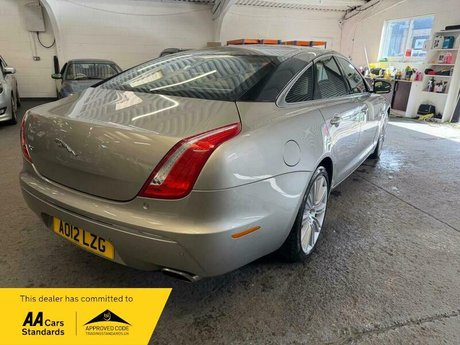 Jaguar XJ 3.0d V6 Portfolio Auto Euro 5 4dr 8