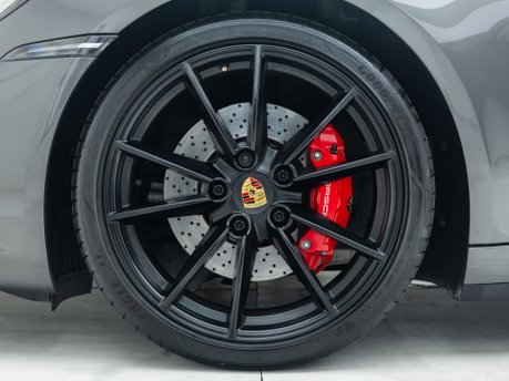 Porsche 911 Carrera S (992) 