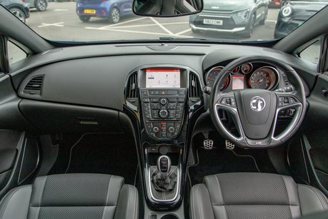 Vauxhall Astra GTC VXR