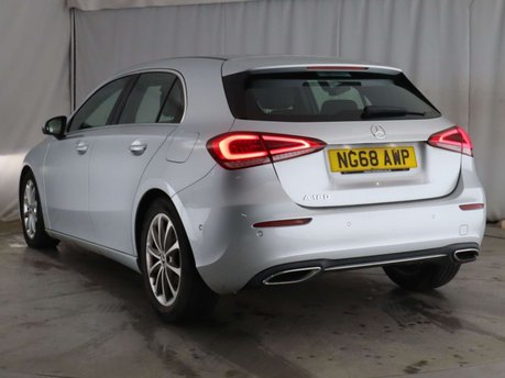 Mercedes-Benz A Class 1.3 A 180 Sport Executive Auto 5dr 10