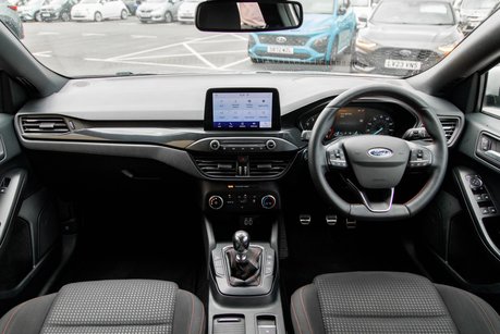 Ford Focus ST-LINE EDITION MHEV