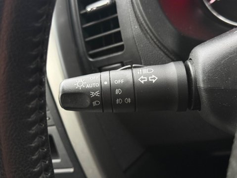 Nissan X-Trail 2.0 dCi Tekna Auto 4WD Euro 5 5dr (AVM) 97