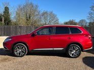 Mitsubishi Outlander DI-D 3 4