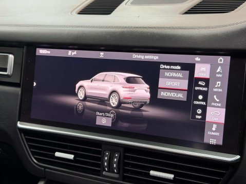 Porsche Cayenne 3.0T V6 GPF SUV 5dr Petrol TiptronicS 4WD Euro 6 (s/s) (340 ps) 54