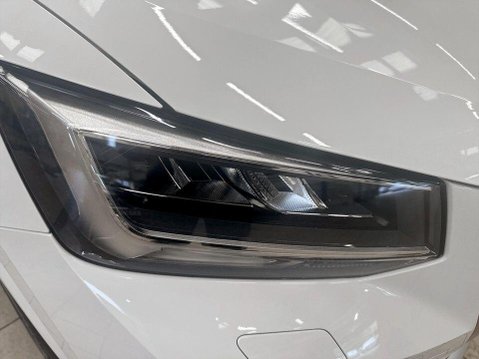 Audi Q2 1.0 TFSI 30 S line SUV 5dr Petrol Manual Euro 6 (s/s) (110 ps) Cruise Cont 9
