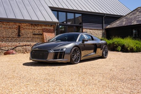 Audi R8 5.2 FSI V10 Plus S Tronic quattro Euro 6 (s/s) 2dr
