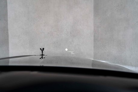 Rolls-Royce Cullinan V12. DYNAMIC PACKAGE. ACTIVE CRUISE. SHOOTING STAR HEADLINER. HUD 40