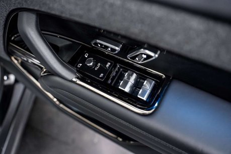 Land Rover Range Rover Sport 3.0 P400 MHEV Dynamic SE SUV 5dr Petrol Auto 4WD Euro 6 19