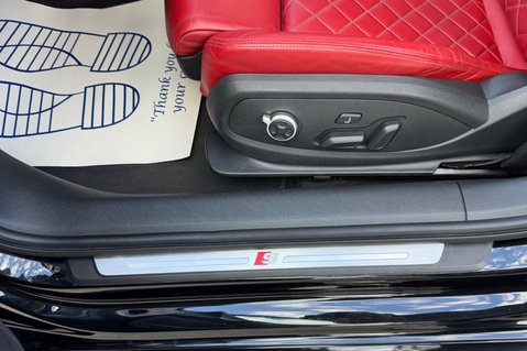 Audi S4 S4 TFSI QUATTRO - COMFORT & SOUND PACK -APPLE CAR PLAY -MAGMA RED LEATHER 24