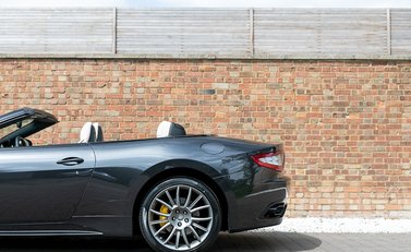 Maserati Grancabrio Sport 26