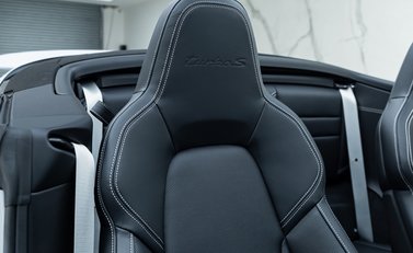Porsche 911 Turbo S Cabriolet (992) 18