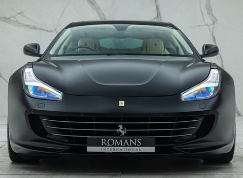 Ferrari GTC4 Lusso T 7