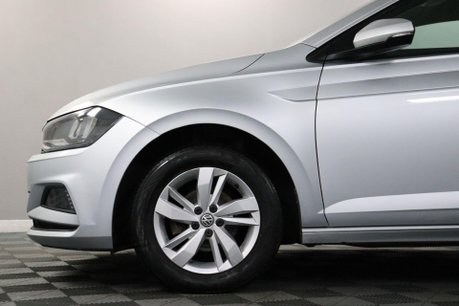 Volkswagen Polo SE TSI 27