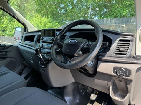 Ford Transit Custom 300 LEADER DCIV ECOBLUE 16