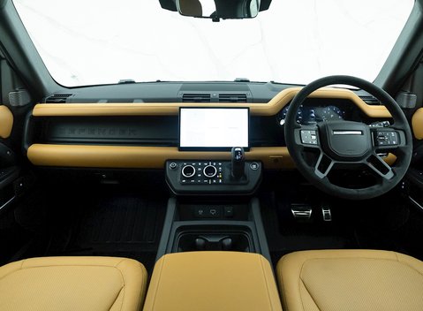 Land Rover Defender 110 V8 16