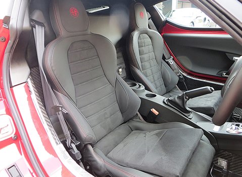 Alfa Romeo 4C Launch Edition 13