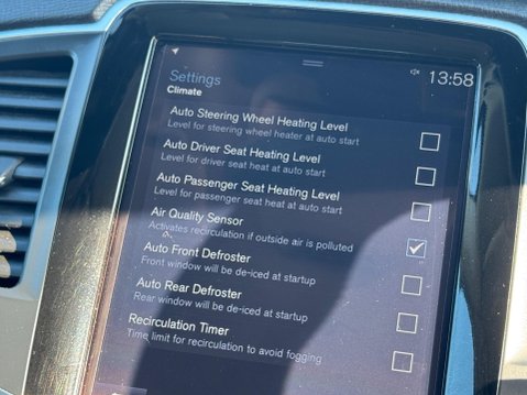 Volvo XC90 2.0 D5 Momentum Geartronic 4WD Euro 6 (s/s) 5dr 28