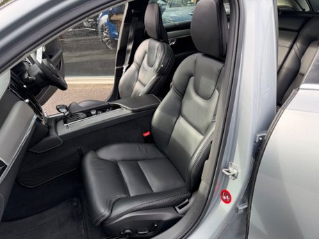 Volvo V90 D4 INSCRIPTION 45