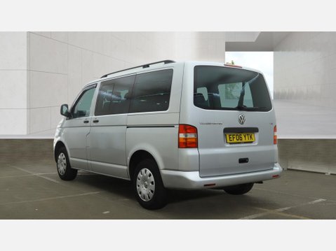Volkswagen Transporter T30 SWB SHUTTLE SE TDI 4