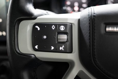 Land Rover Defender 2.0 P400e 15.4kWh X-Dynamic HSE SUV 5dr Petrol Plug-in Hybrid Auto 4WD Euro 9
