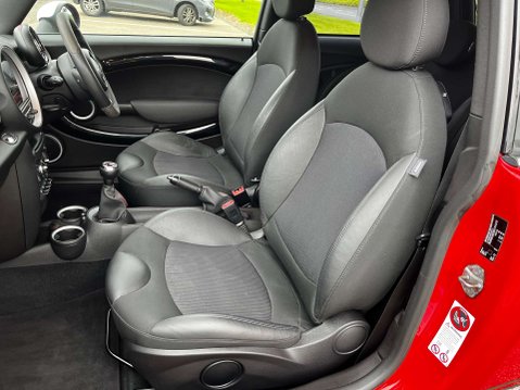 Mini Hatch 1.6 John Cooper Works 3dr 9