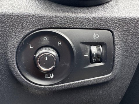 MG ZS 44.5kWh Exclusive Auto 5dr 34