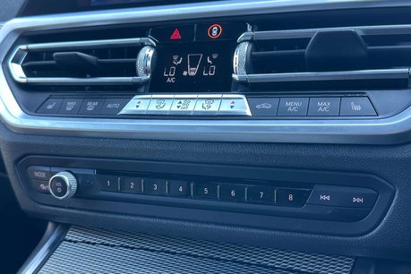 BMW 3 Series 2.0 320i M Sport Auto 4dr 57