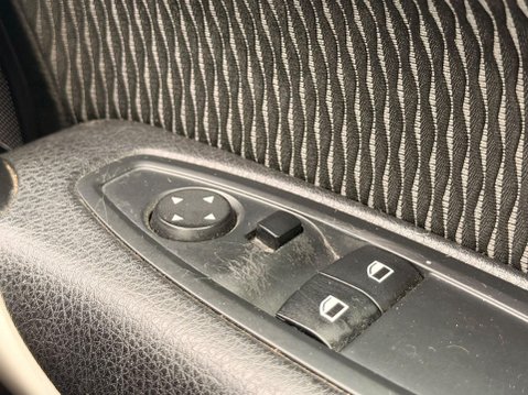 BMW 1 Series 1.5 116d SE Euro 6 (s/s) 3dr 25