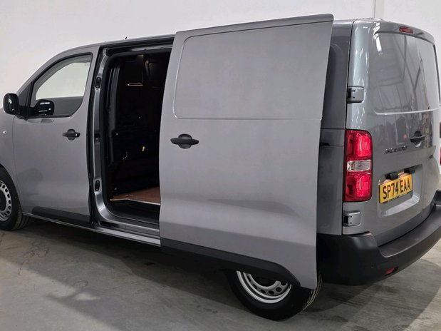 Fiat Scudo L1 H1 DIESEL 1.5 Multijet 120 12