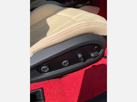 Ferrari F8 3.9T V8 F1 DCT Euro 6 (s/s) 2dr 9
