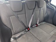Ford B-Max ZETEC 18