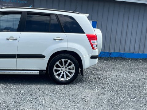 Suzuki Grand Vitara 2.4 VVT SZ5 4WD Euro 5 5dr 19
